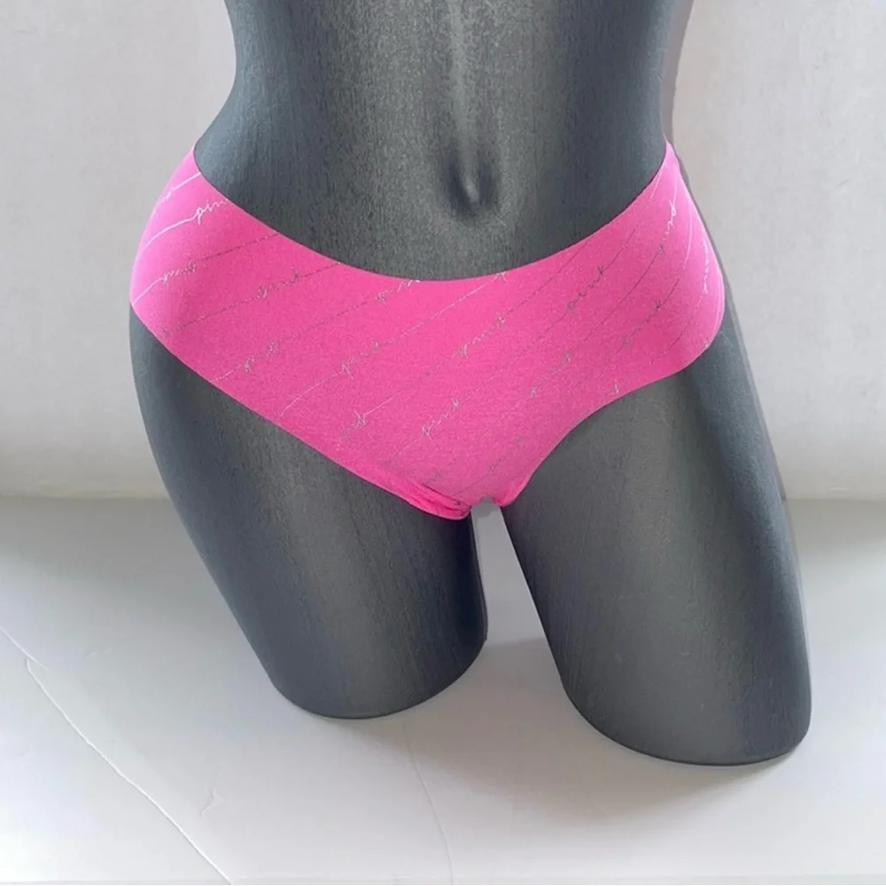 Victoria’s Secret Pink No Show Seamless Cheekster Panty Underwear. NWT